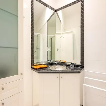 Guestready - Charming With A Garden Appartement Lissabon